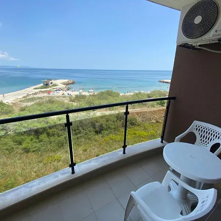 アパート Apartments Pomorie ポモリエ