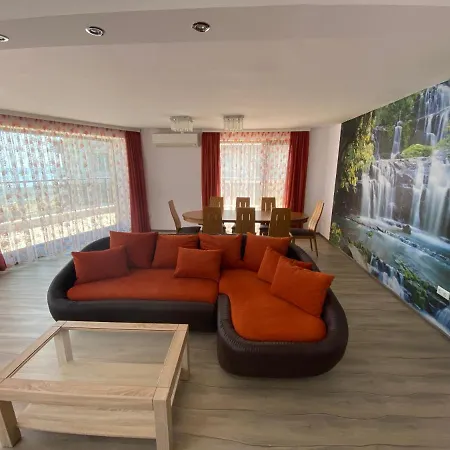 公寓 Apartments Pomorie *