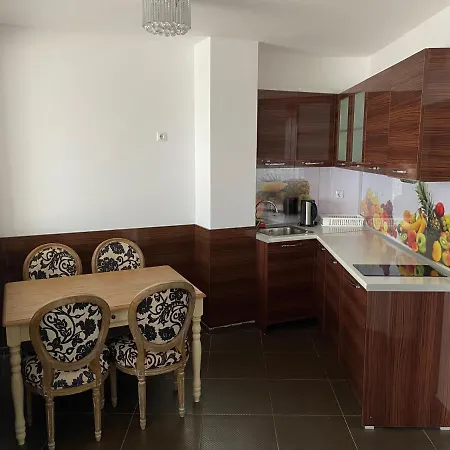 Apartments Pomorie Apartman *