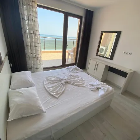 Апартаменты Apartments Pomorie *