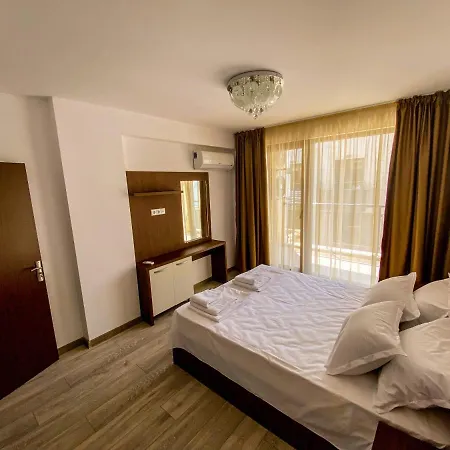 Apartments Pomorie 公寓