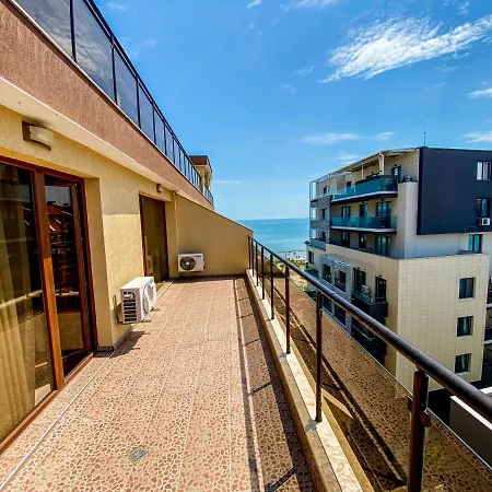 Apartments Pomorie *