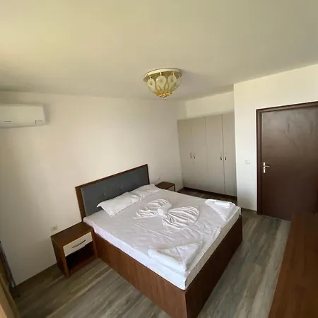 Apartments Pomorie Apartment *